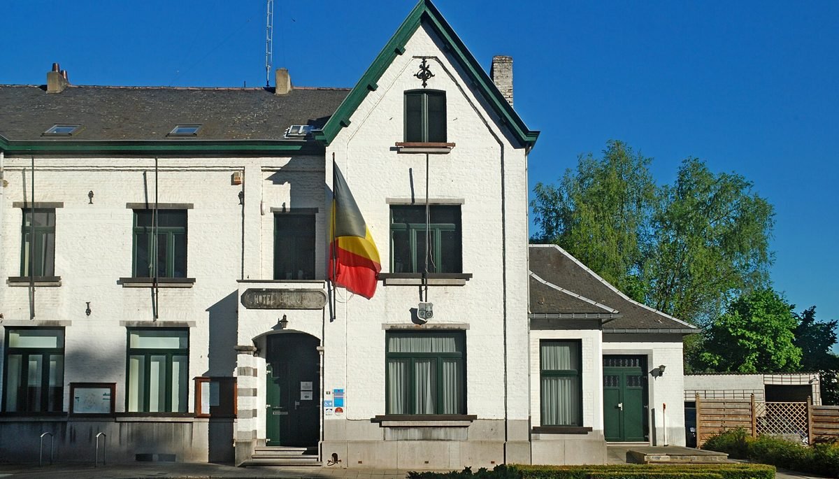 Photo de Court-Saint-Étienne
